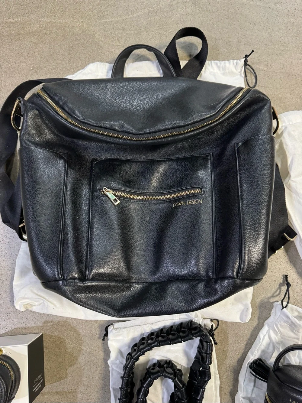 Fawn Design versatile black